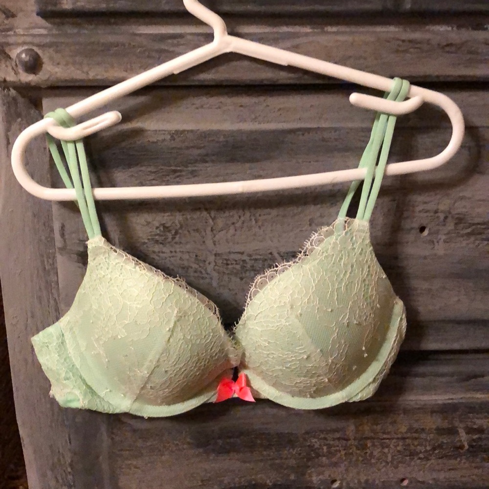 Victoria’s Secret bra